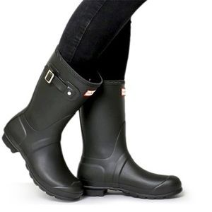 Hunter Black Matte Short Rain Boots